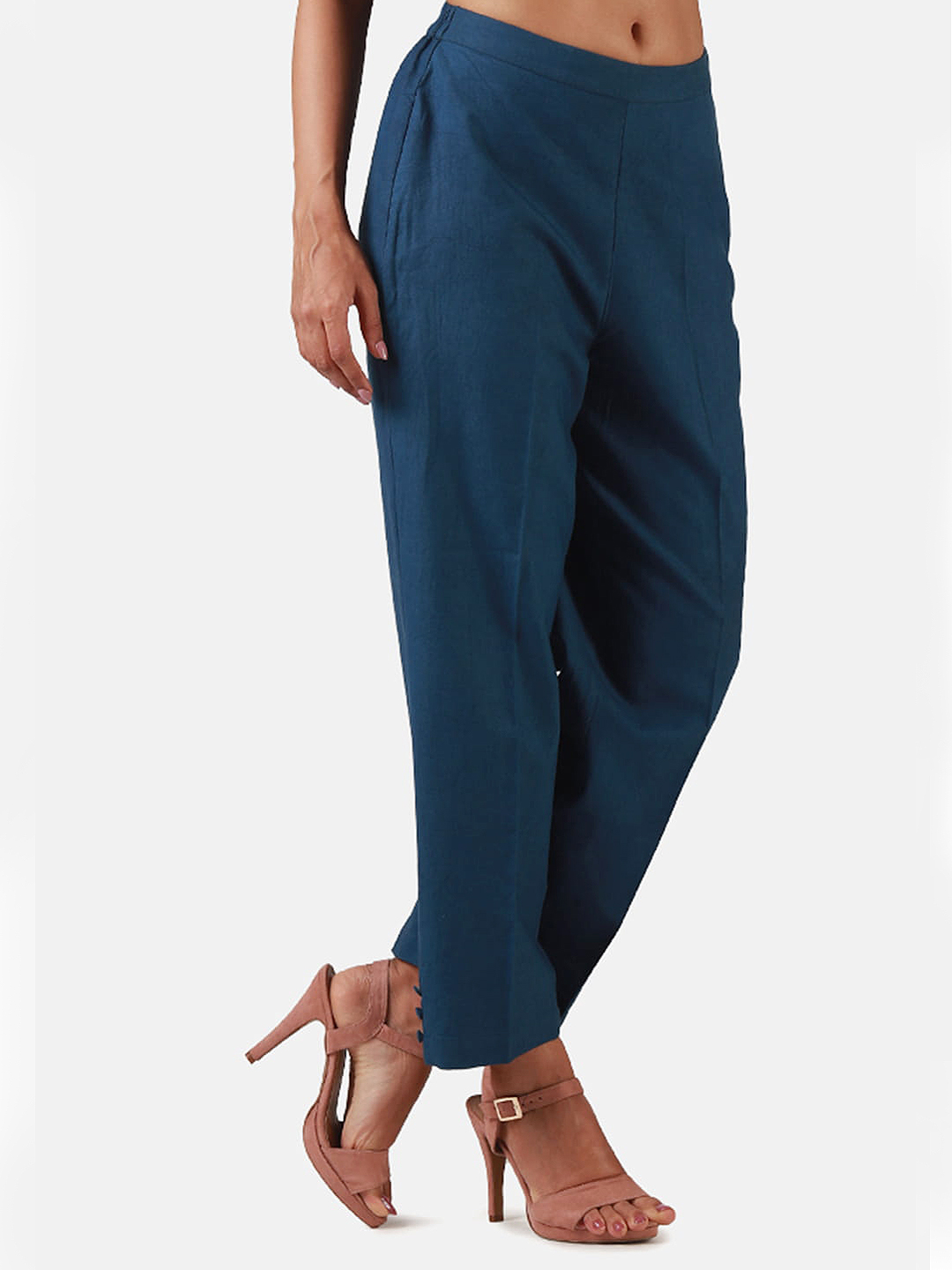suee #crop top #fashion #handloom #khadi #kannur #kannur handloom #payyanur  khadi #handloom trousers #checks #fashion #clas… | Cotton sarees online,  Clothes, Women