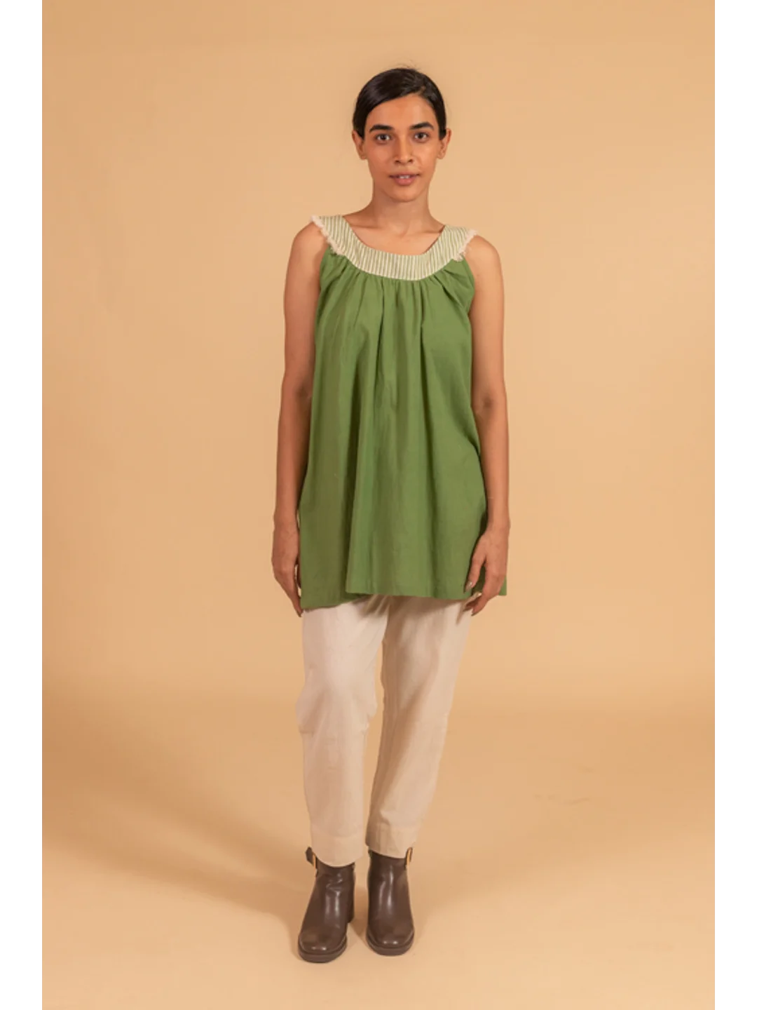 SLEEVLESS CIRCURLAR TOP MOSS GREEN