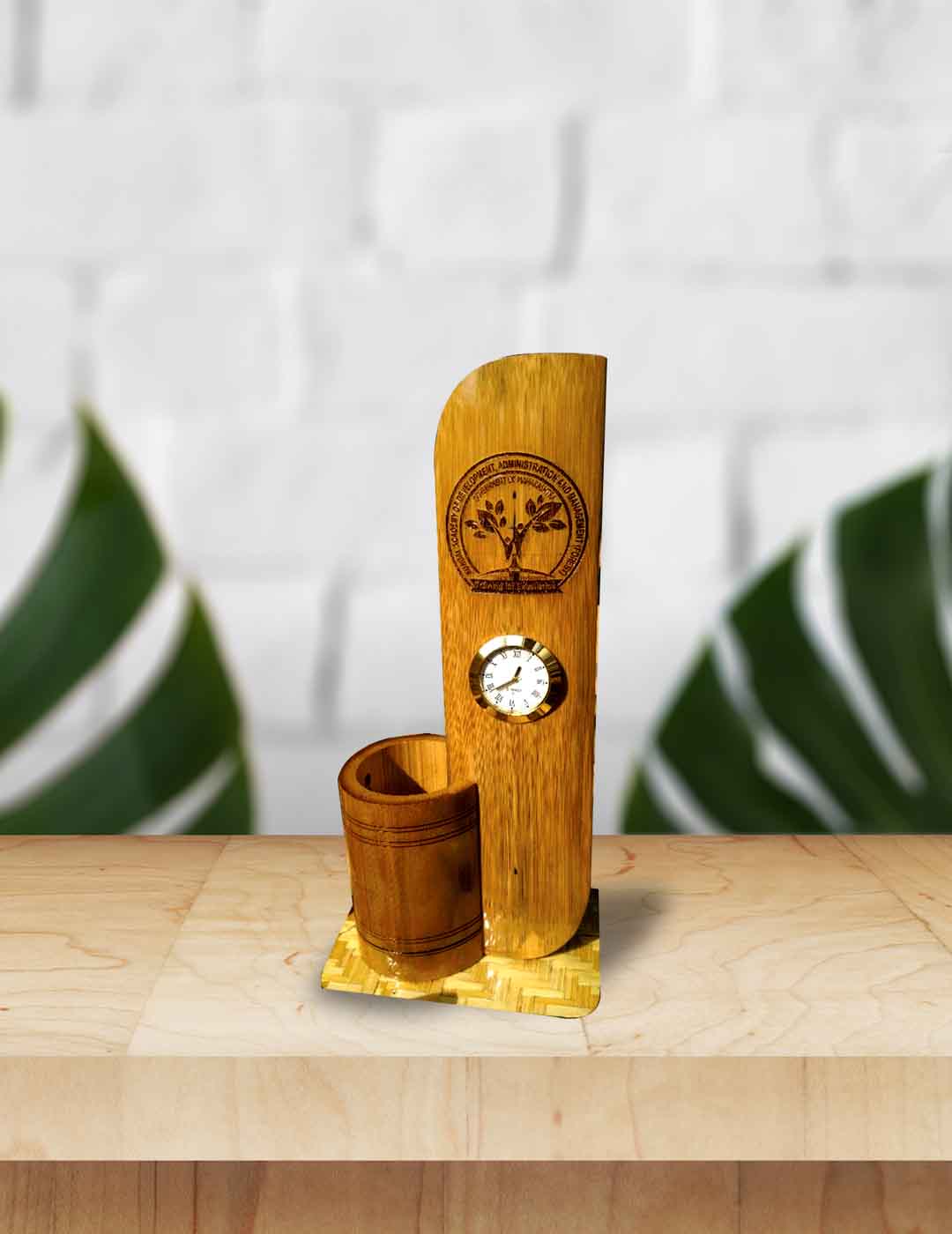 White Dial Watch Memento with Pen Holder