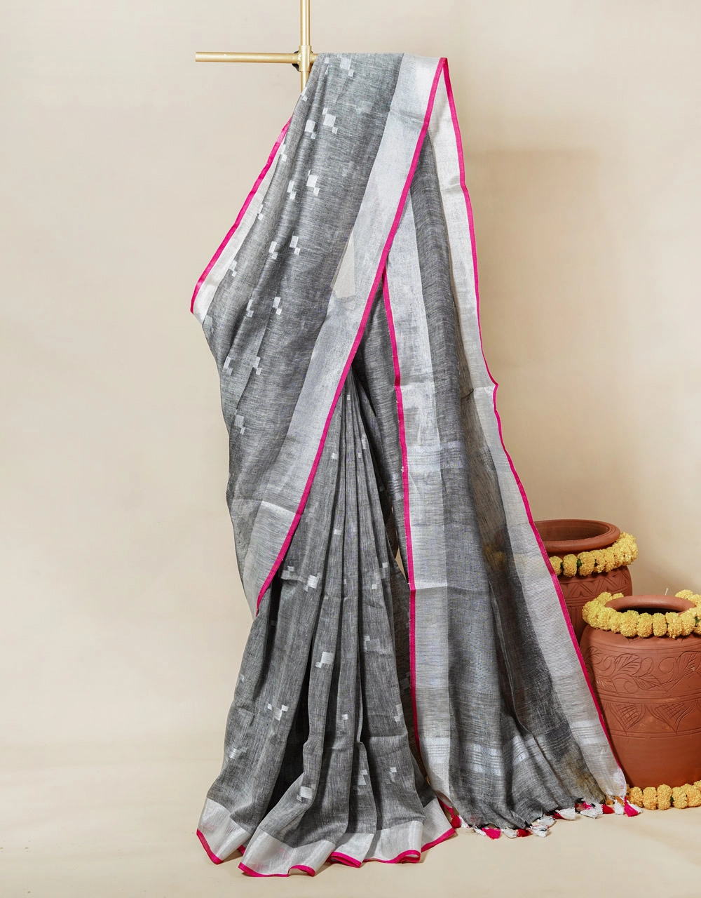 Black And White Handwoven Linen Saree With Pink Border And Tassels - RKVSSLBAWH62